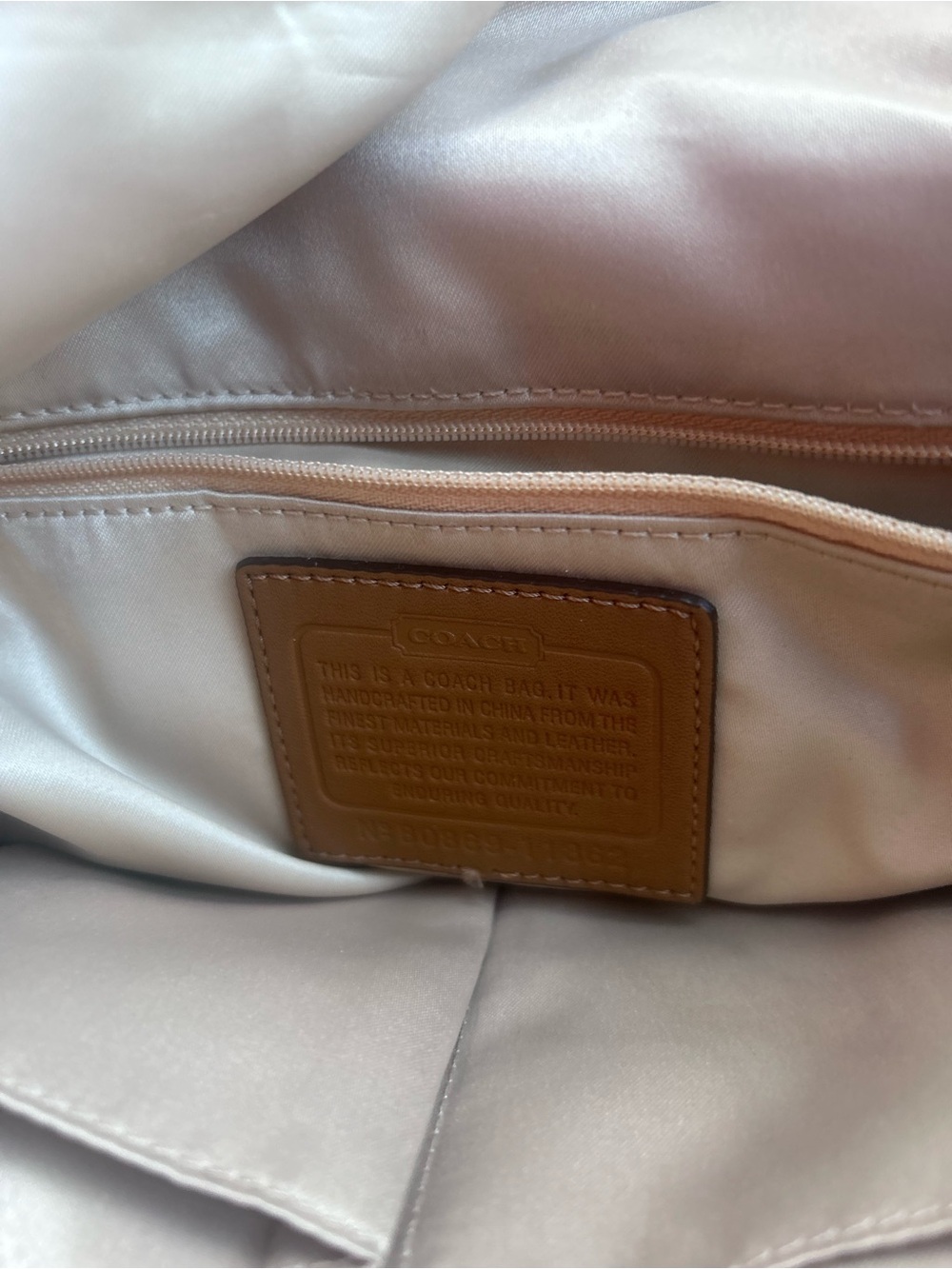 11862 Signature Coach C Tan Soho Double Pocket Shoulder Bag - Picture 3 of 10